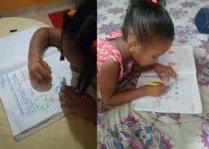 Niños aprendiendo en casa